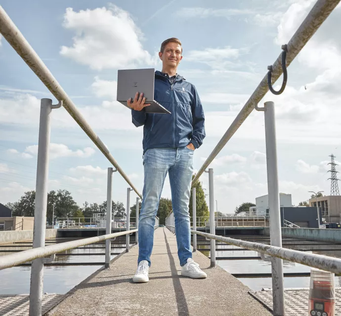 Engineero JN 0488 copy